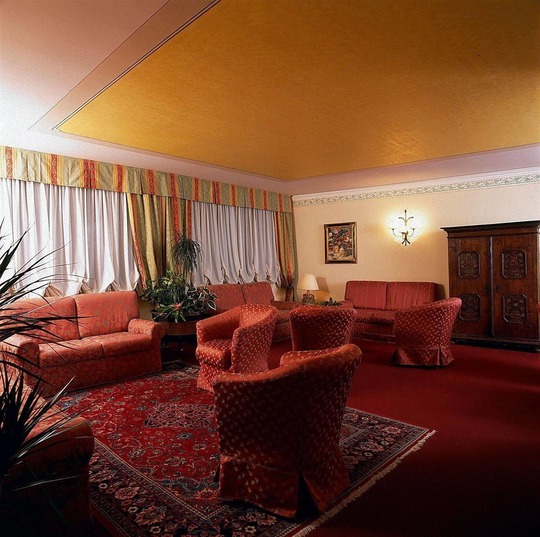 Hotel Resort Veronza 卡瓦莱塞 外观 照片